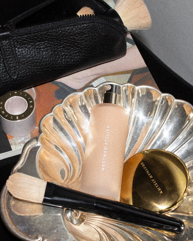 THE HIGH-PERFORMANCE FOUNDATION THAT TREATS SKIN LIKE A SERUM