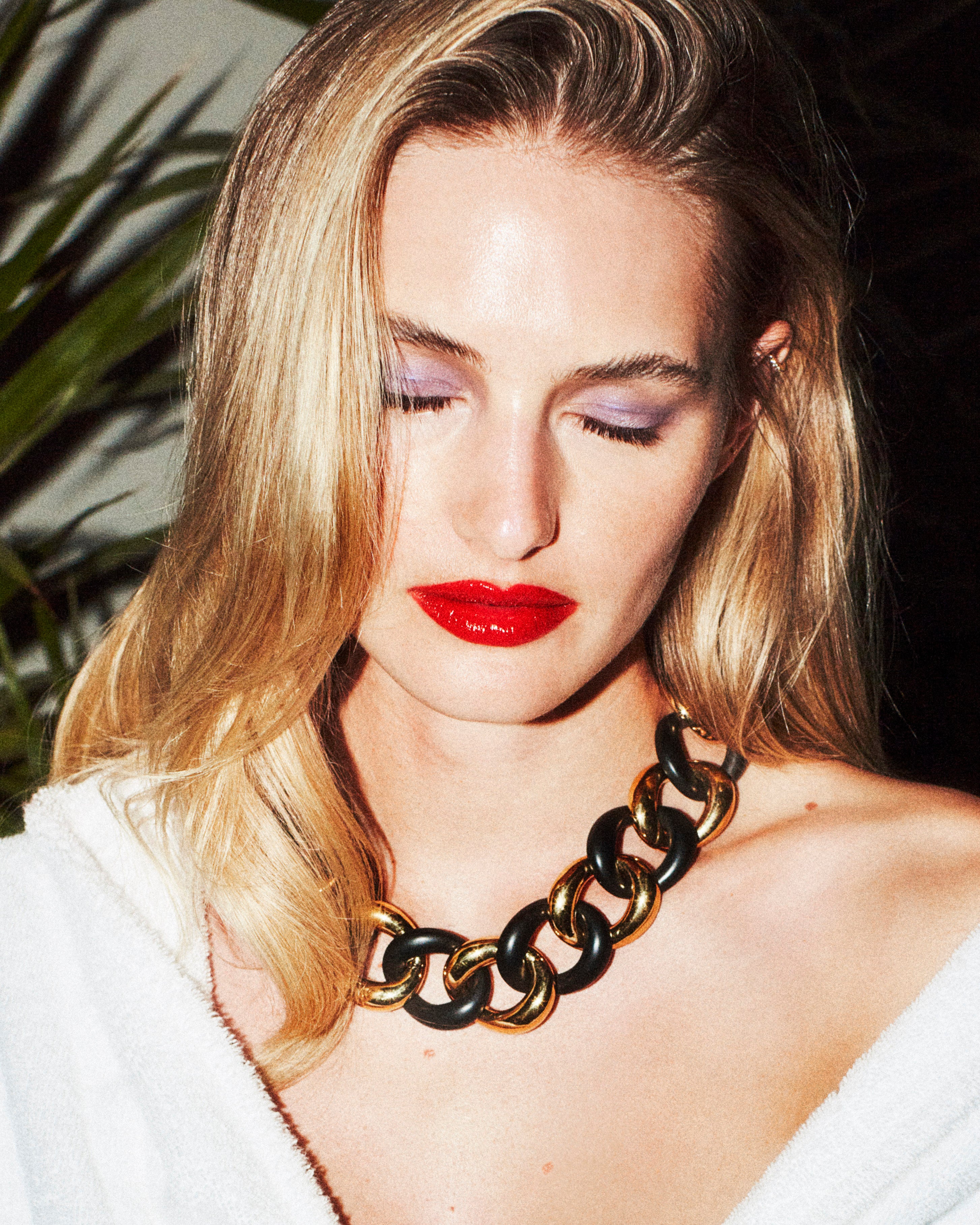 DIANA VREELAND – VIOLET GREY